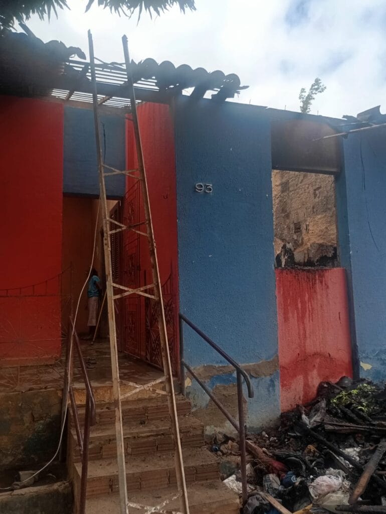 IMG-20251028-WA0055-770x1024 INCÊNDIO NA VILA DA ALCANORTE